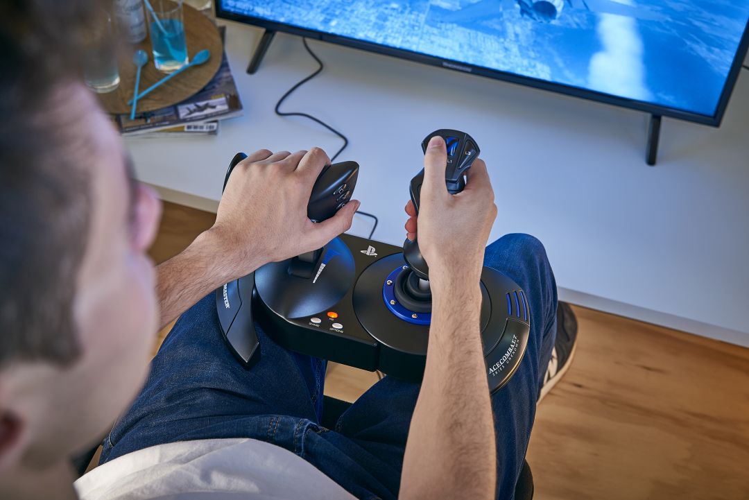 antenne Vaag blozen Thrustmaster T.Flight Hotas 4 Ace Combat 7: Skies Unknown Edition Review -  PS4 - PlayStation Universe